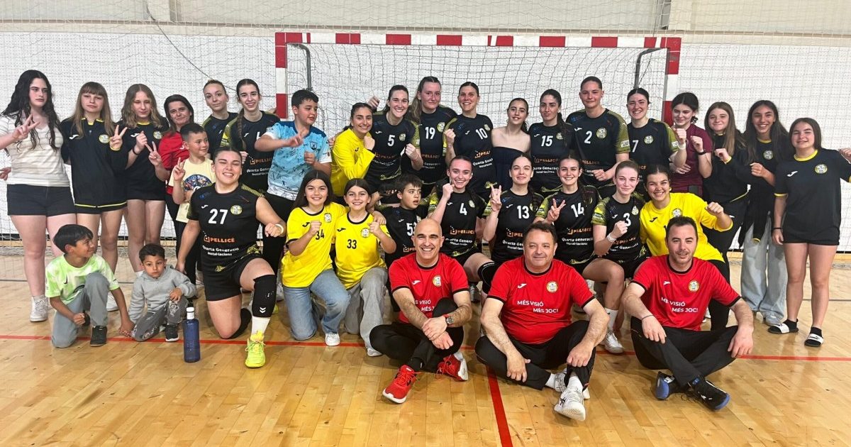 El tècnic Felipe Uliaque va fer nombreuses rotacions a la banqueta en la segona part