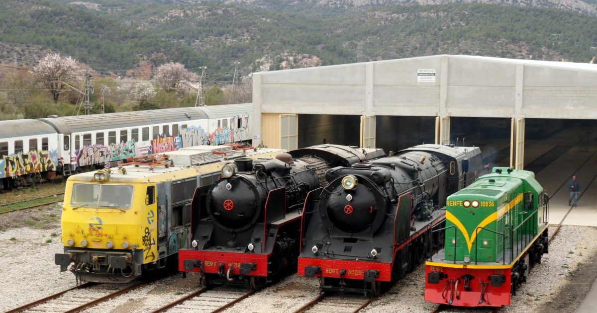 Junts presenta una proposta de resolució a la Comissió d'Educació del Parlament per impulsar la formació de nous maquinistes al Museu del Ferrocarril de Móra la Nova.