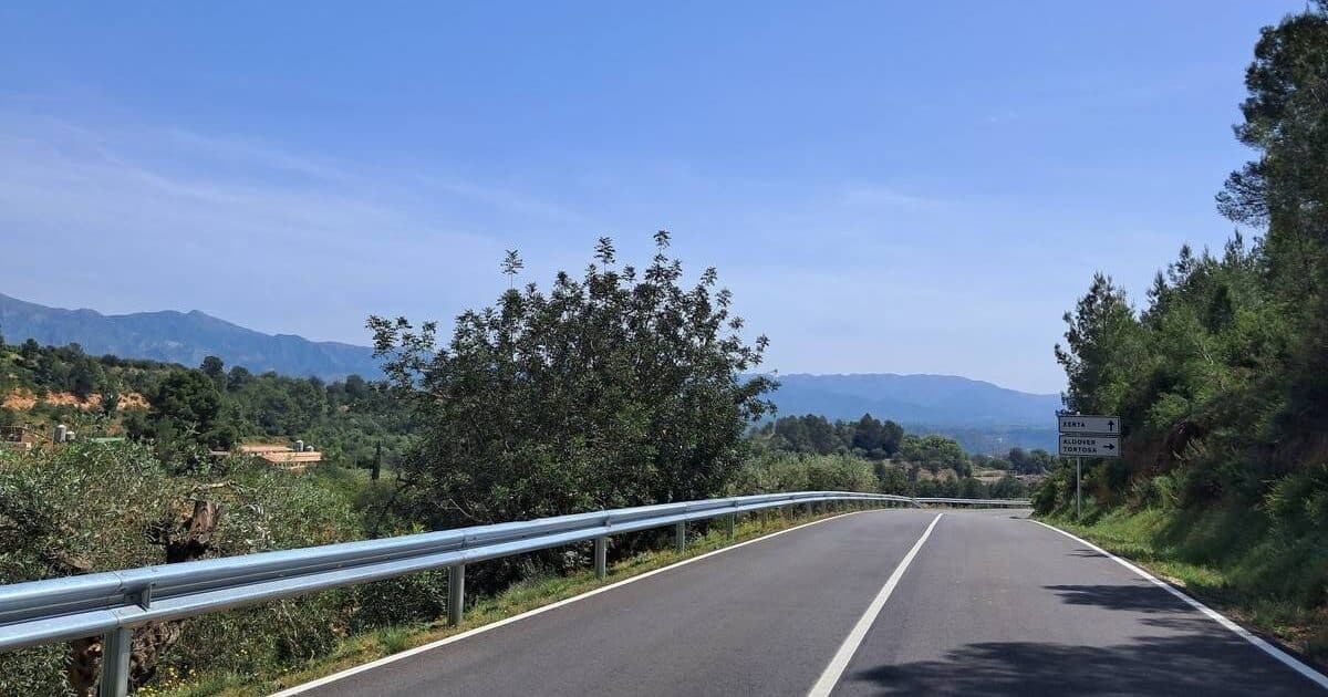 La Diputació de Tarragona ha finalitzat aquesta setmana les obres de renovació i instal·lació de nova barrera de seguretat a la carretera TV-3541, de Paüls a Xerta.