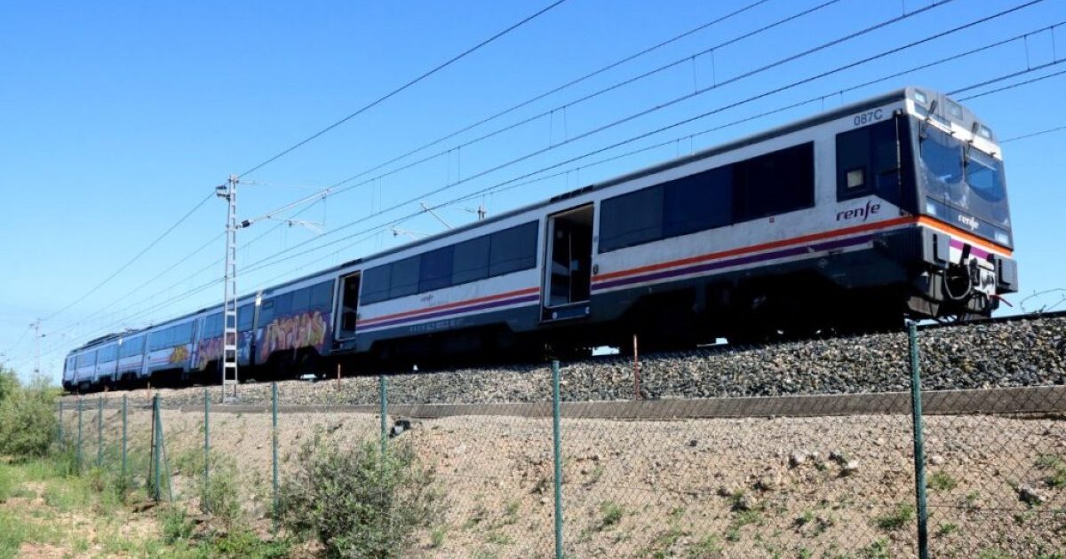 Els alcaldes impulsen un front institucional comú amb les comarques de Ribera d'Ebre, Terra Alta i Priorat per pressionar la Generalitat i Adif